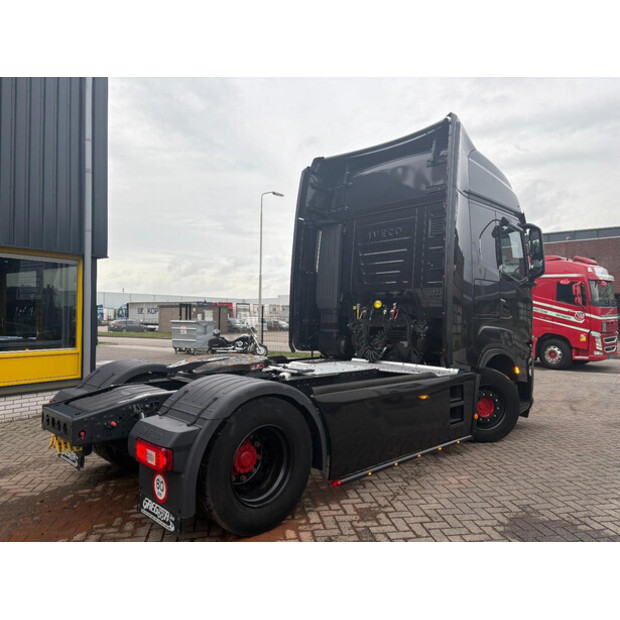 2024 Iveco AS440ST/FP-46095337