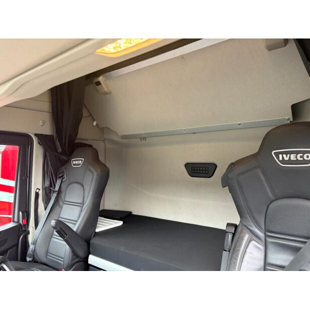 2024 Iveco AS440ST/FP-46095343