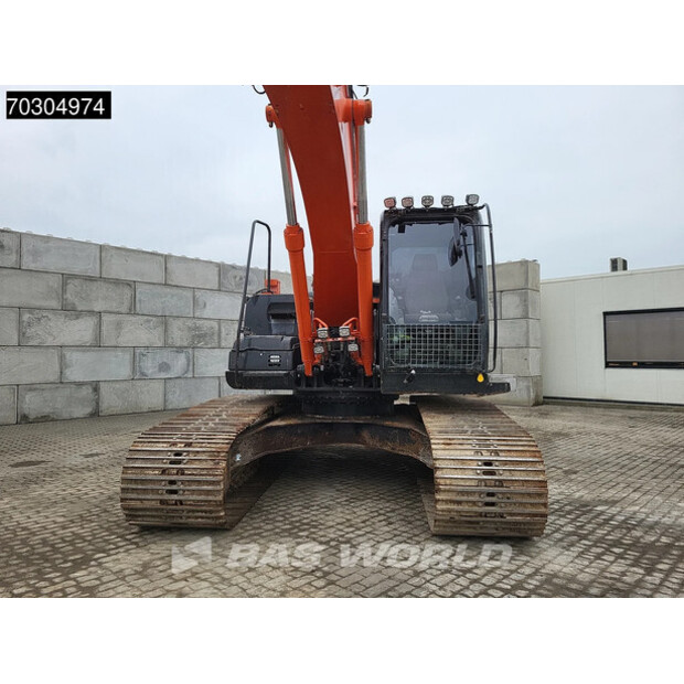 2015 هيتاشى ZX210LC-5B-46095360