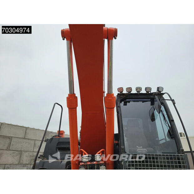 2015 هيتاشى ZX210LC-5B-46095361