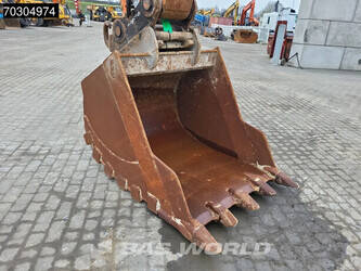 2015-hitachi-zx210lc-5b-1396651-46095367