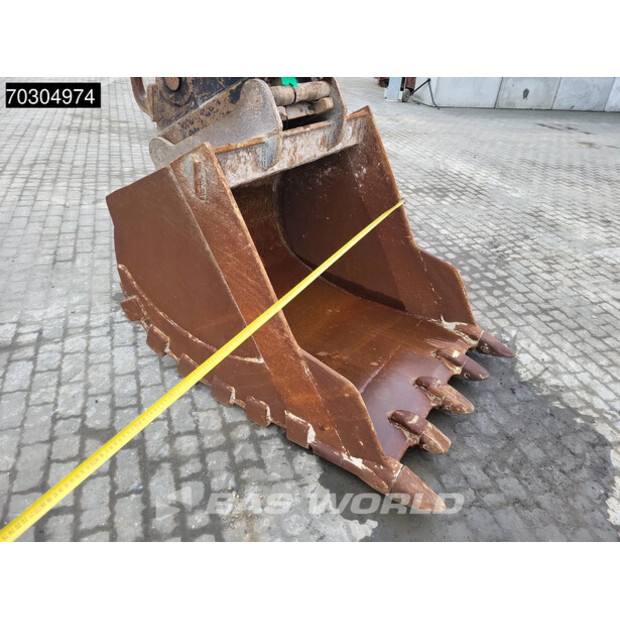 2015 هيتاشى ZX210LC-5B-46095368