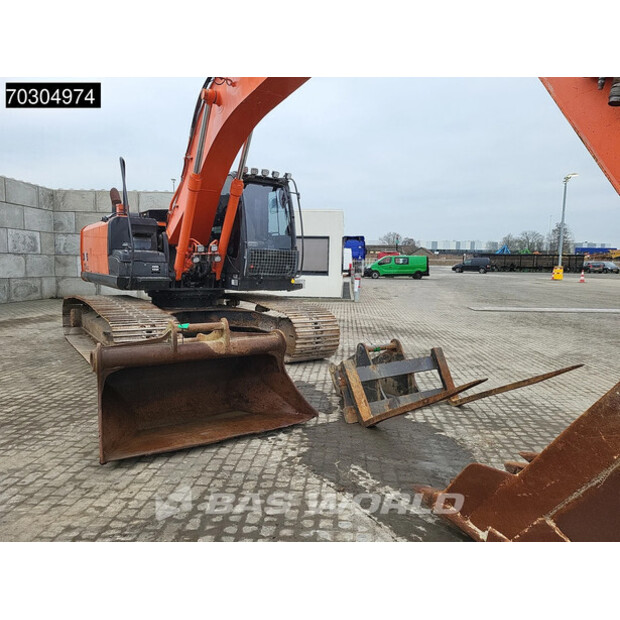 2015 هيتاشى ZX210LC-5B-46095374