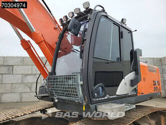 2015-hitachi-zx210lc-5b-1396651-46095389