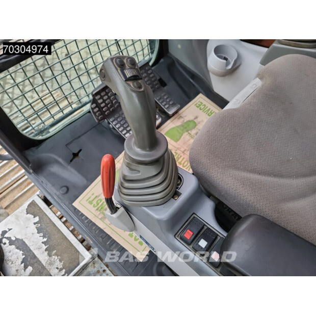 2015 هيتاشى ZX210LC-5B-46095396