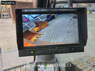 2015-hitachi-zx210lc-5b-1396651-46095401