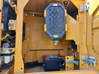 2022-caterpillar-350-1434253-46108821