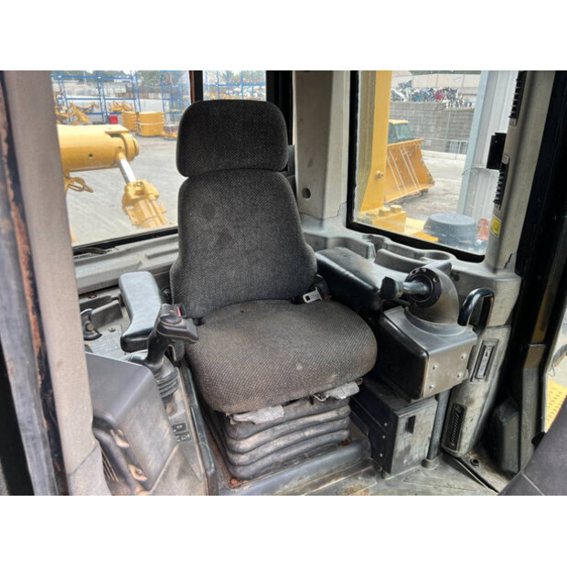 2011 Caterpillar D9T-46109425