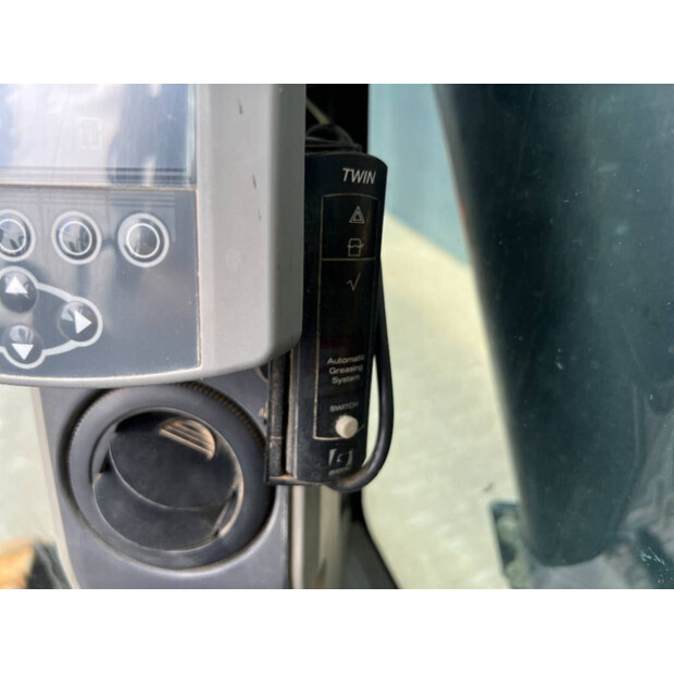 2017 Caterpillar 352F-46109793