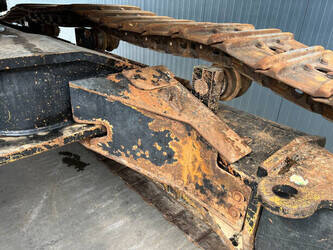 2017-caterpillar-352f-1434275-46109805