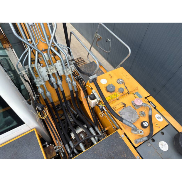 2014 Liebherr R922SLC-46109989