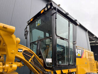 2018-caterpillar-140k-1434289-46110600