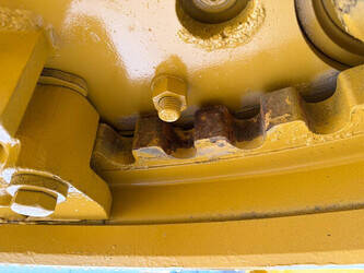 2018-caterpillar-140k-1434289-46110609