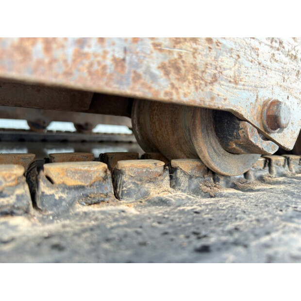 2010 تاكوتشي TB235-46110719