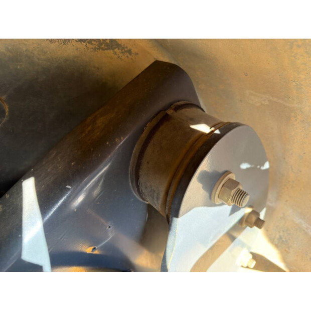 2014 بوماج BW174AP-46111673