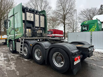 2016-mercedes-benz-actros-4163-46112363