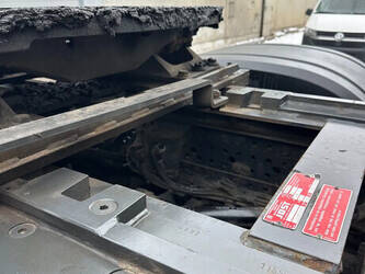 2016-mercedes-benz-actros-4163-46112381