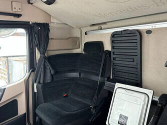 2016-mercedes-benz-actros-4163-46112400