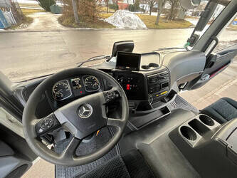 2017-mercedes-benz-atego-1530-1434333-46112453