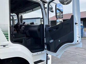 2017-mercedes-benz-atego-1530-1434333-46112461