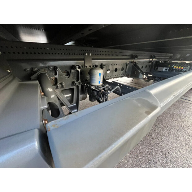 2017 مرسيدس بنز Atego 1530-46112466