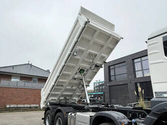 2025-man-tgs-35-480-1434334-46112497