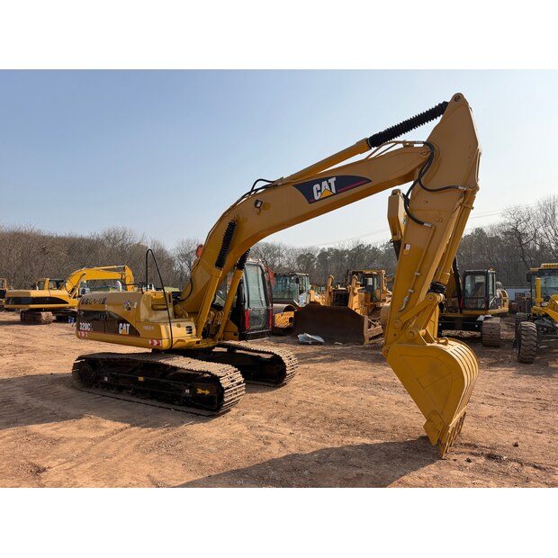 2017 Caterpillar 320CL-46123240