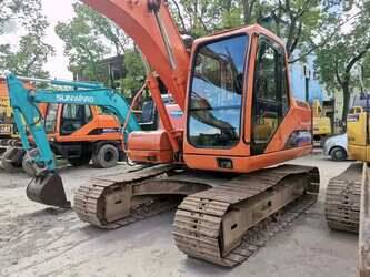 صورة ل حفارات مجنزرة 2018 كراولر اكزافيتور DH150-7