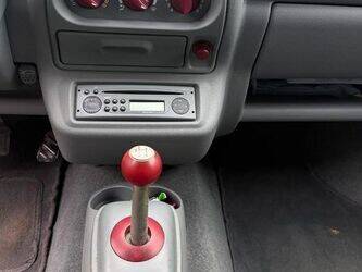 2004-renault-twingo-1434353-46125076