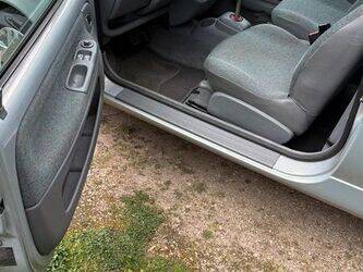 2004-renault-twingo-1434353-46125080