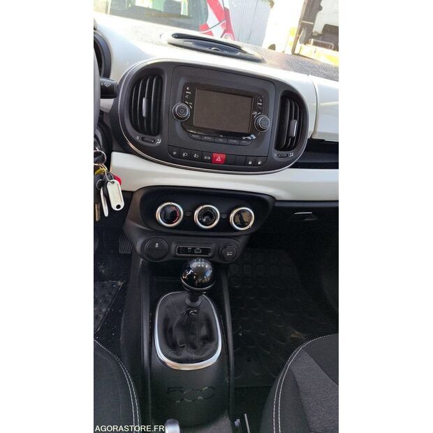 2017 Fiat 500-46125190