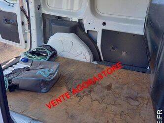 2012-renault-kangoo-1434367-46125313