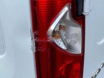 2008-renault-kangoo-1434368-46125337