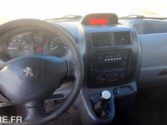 2013-peugeot-expert-1434371-46125382