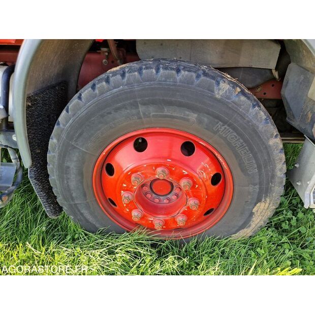 1999 Renault M210-46125435