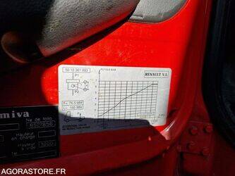 1999-renault-m210-1434375-46125460