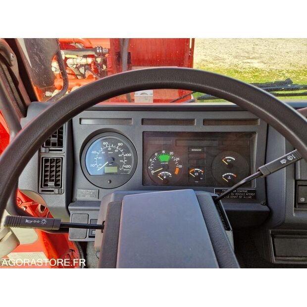 1999 Renault M210-46125466