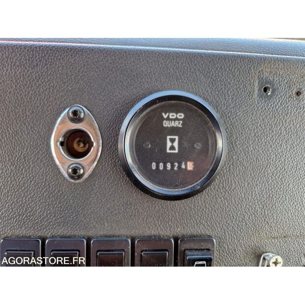 1999 Renault M210-46125467