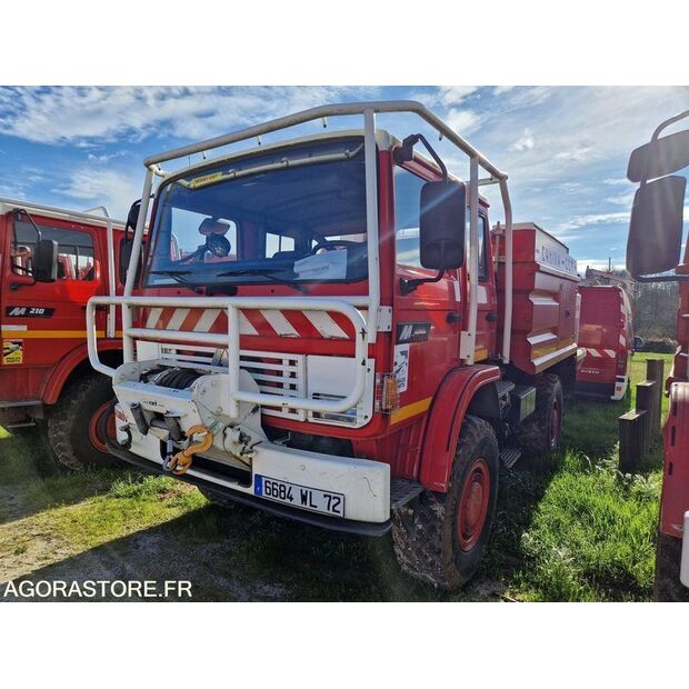 2002 رينو M210-46125468