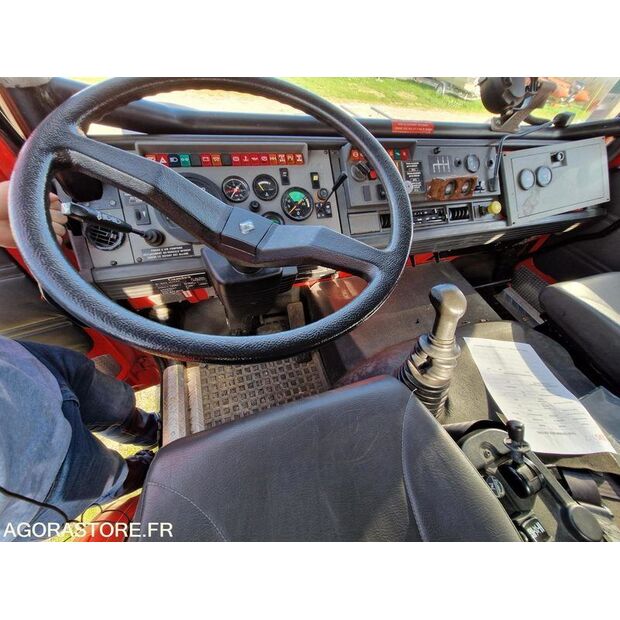 2002 رينو M210-46125498