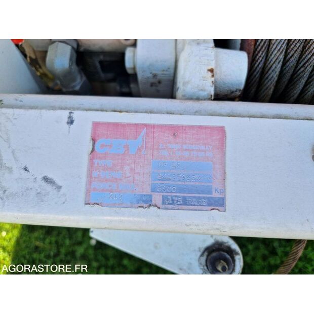 1999 Renault M210-46125511