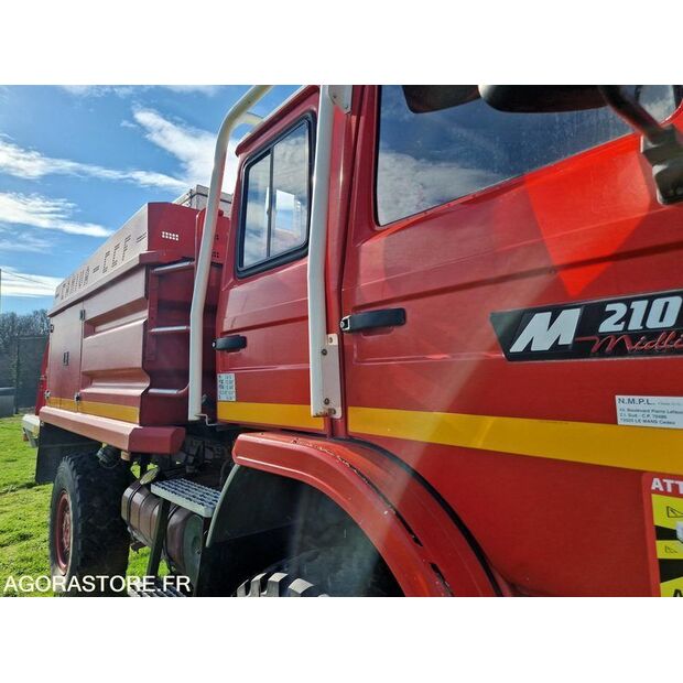 1999 Renault M210-46125515