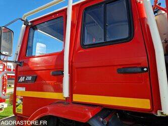 1999-renault-m210-1434377-46125537
