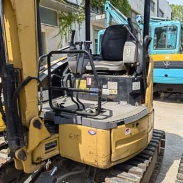 2018 Caterpillar 302C-46125903