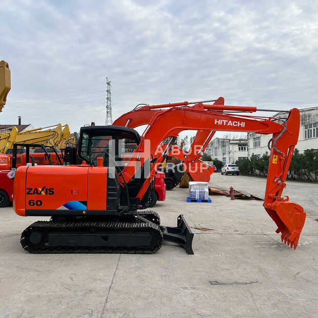 2023 هيتاشى ZX60-46125973