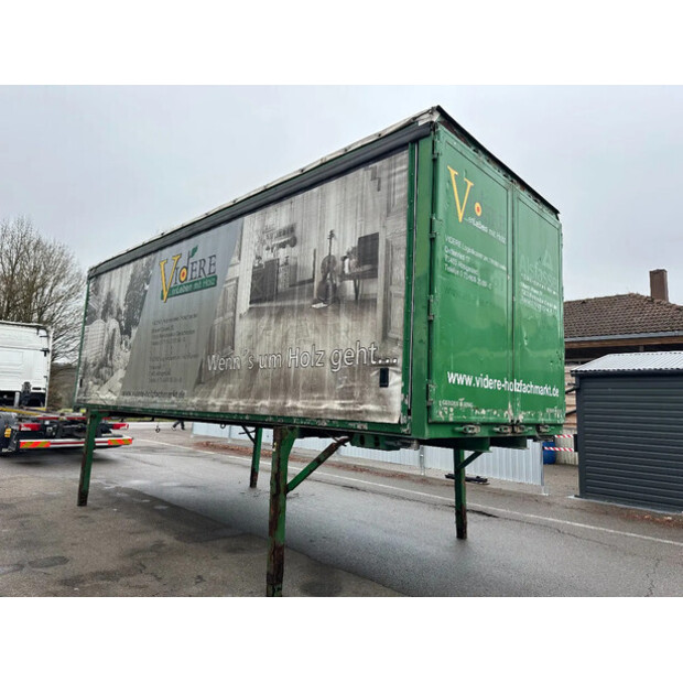 2002 يانج OTHERS-46126051