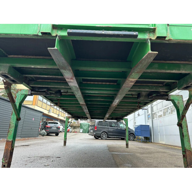 2002 يانج OTHERS-46126057