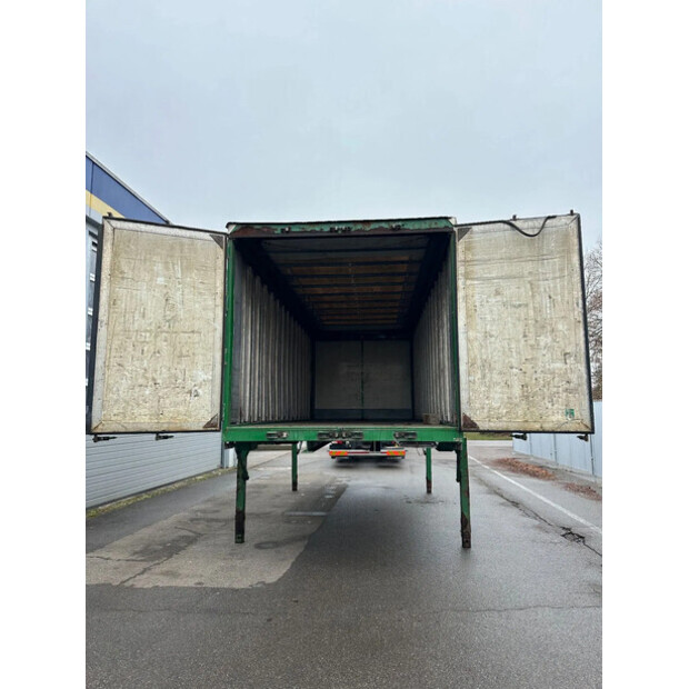 2002 يانج OTHERS-46126058