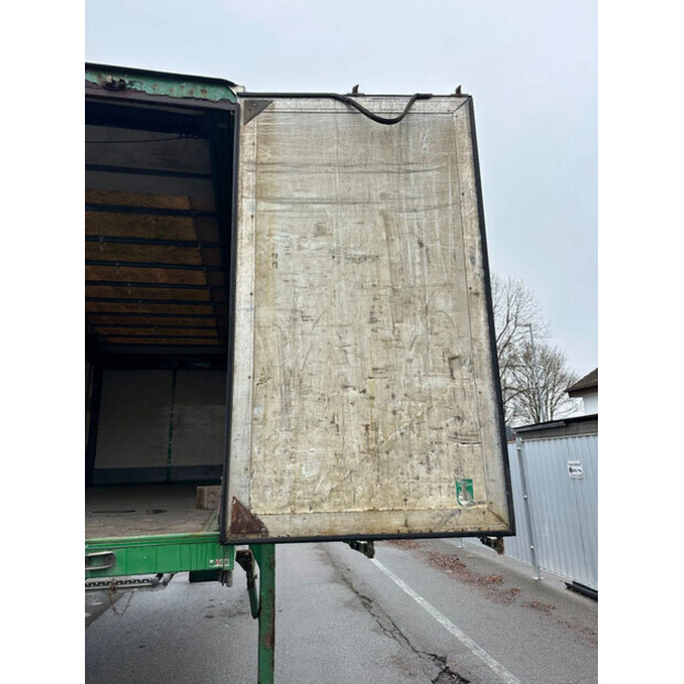 2002 يانج OTHERS-46126059