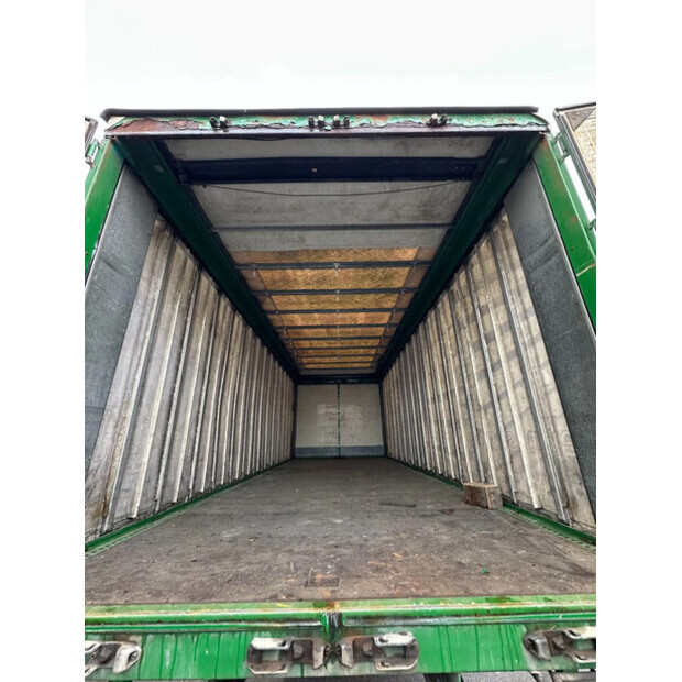 2002 يانج OTHERS-46126061